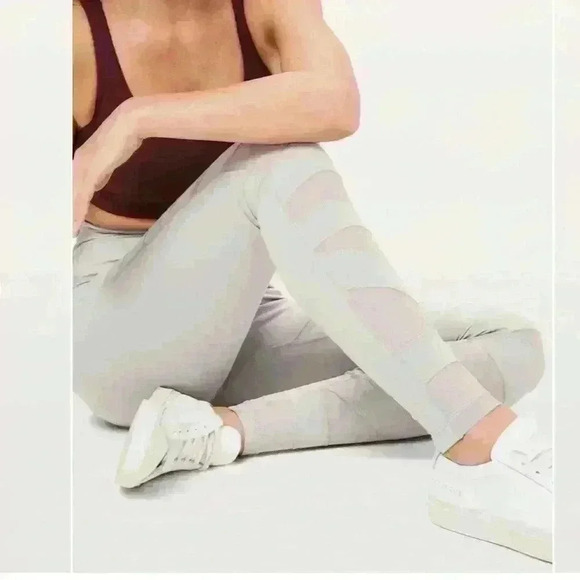 Lululemon Size 4 Wunder Under Pant High-Rise Tech Mesh 28 Dark Chrome Legging - Picture 4 of 12